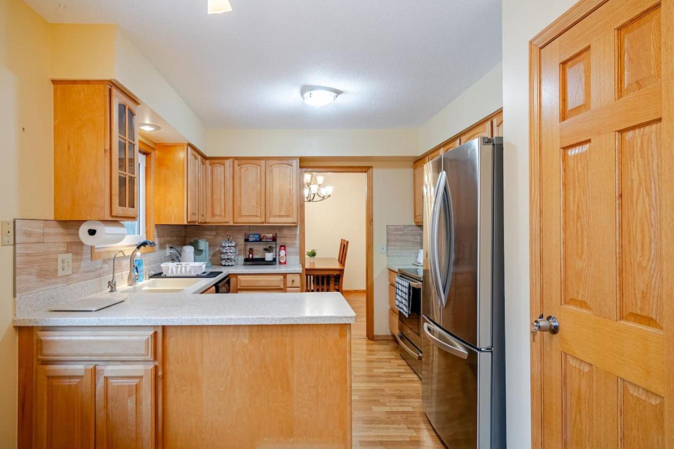 Quiet Convenient Pvt Room In Shared Home Perfect For Travelers Плимът Екстериор снимка